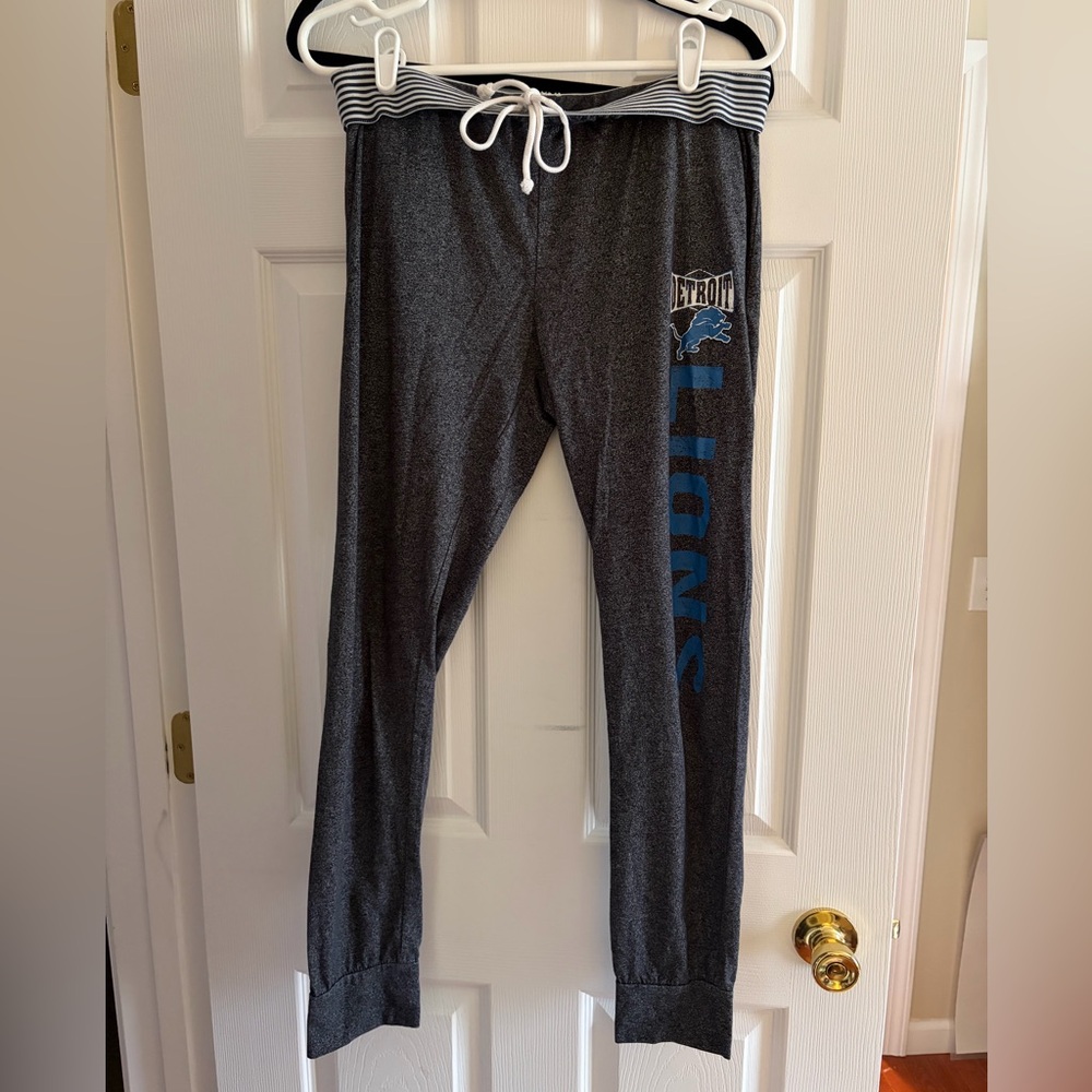 Lightweight Detroit Lions drawstring jogger pajama / lounge pants
